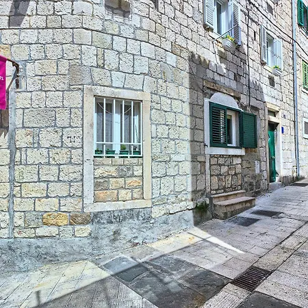 Centre Olga & Petra Apartment Split